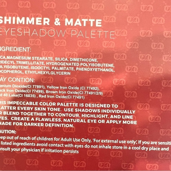 Beyond Beauty Eyeshadow Palette Shimmer & Matte Compact Powder 35-Color W BNIB - Picture 3 of 4